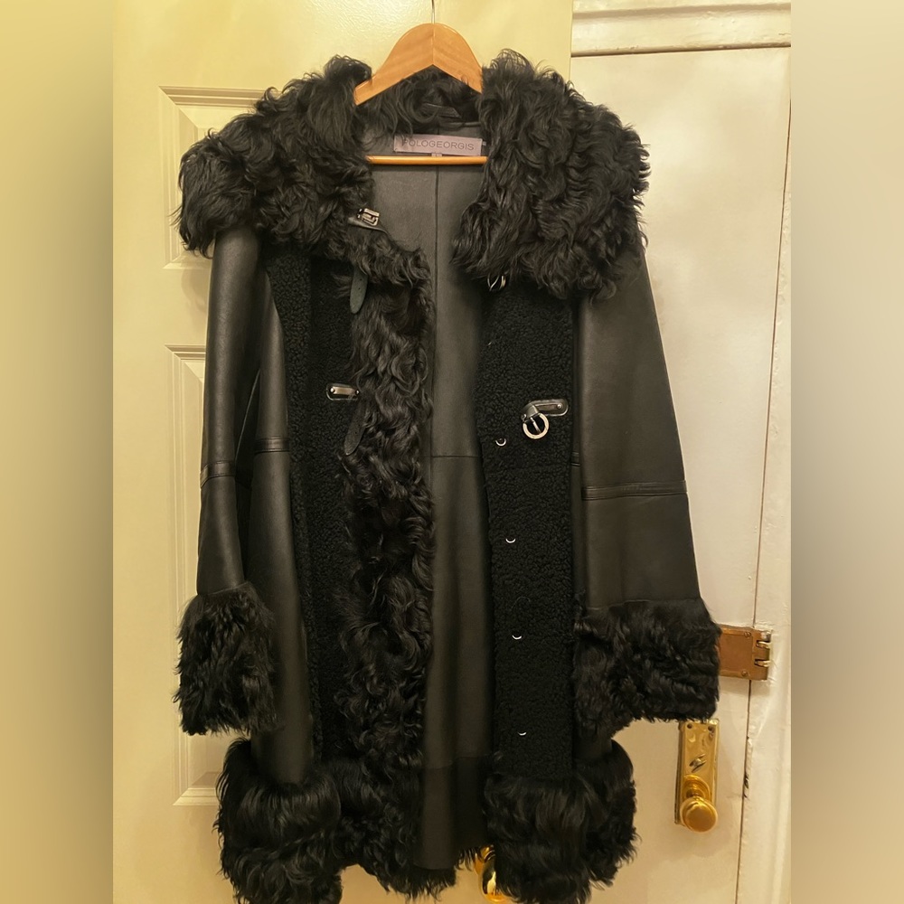 Pologeorgis shearling swing coat with clasps and belted closures, size L (8/10)